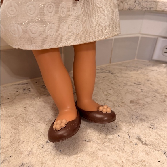 Our Generation Shelby Doll 18” - Picture 3 of 11